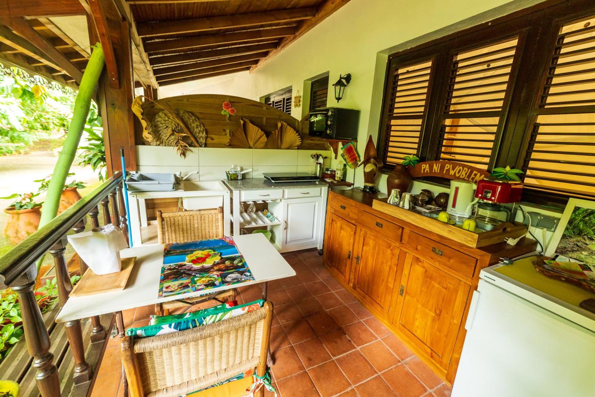Вилла Martinique Treehouse Canton Suisse Экстерьер фото